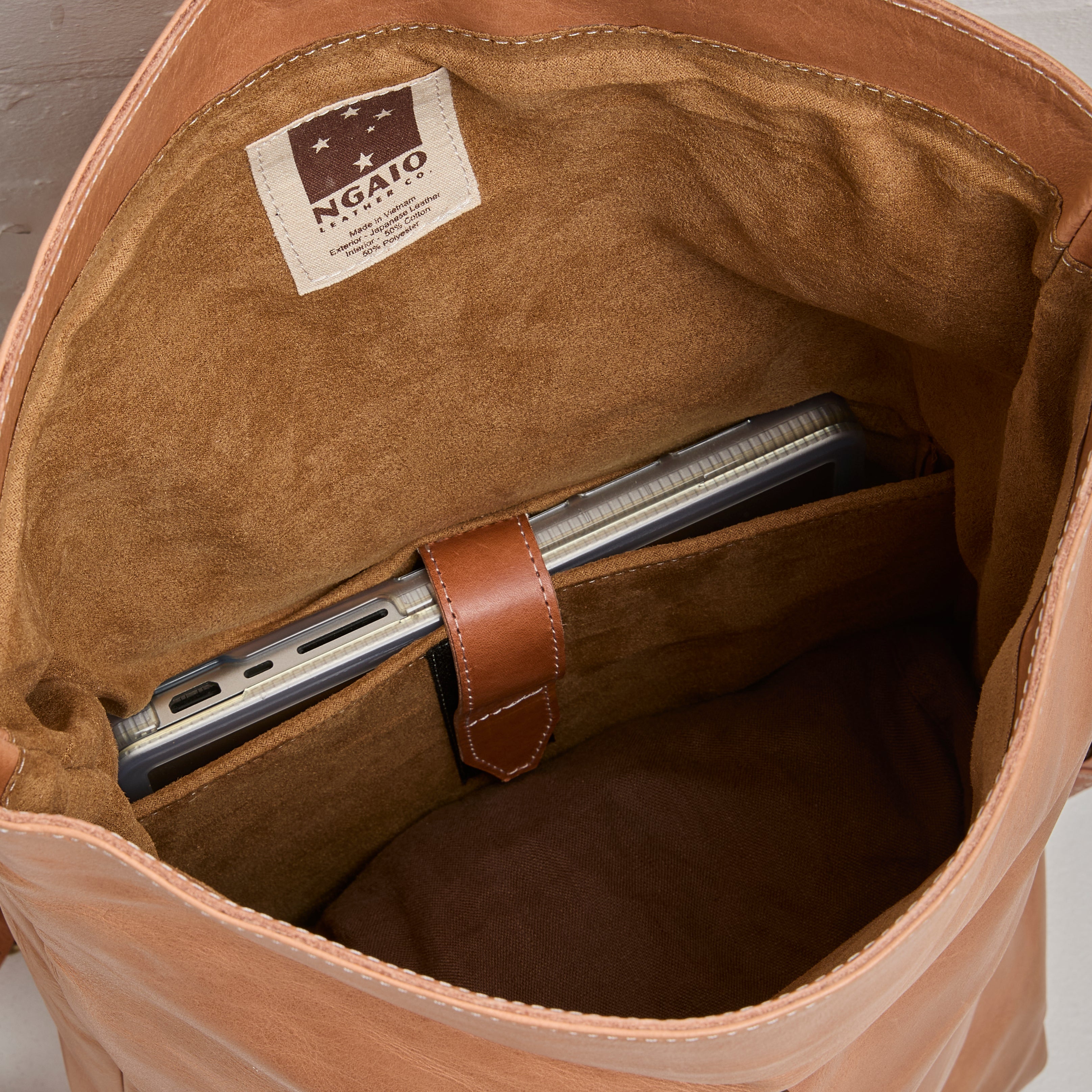 Anh Leather Rolltop Backpack with laptop - Pititi Peach