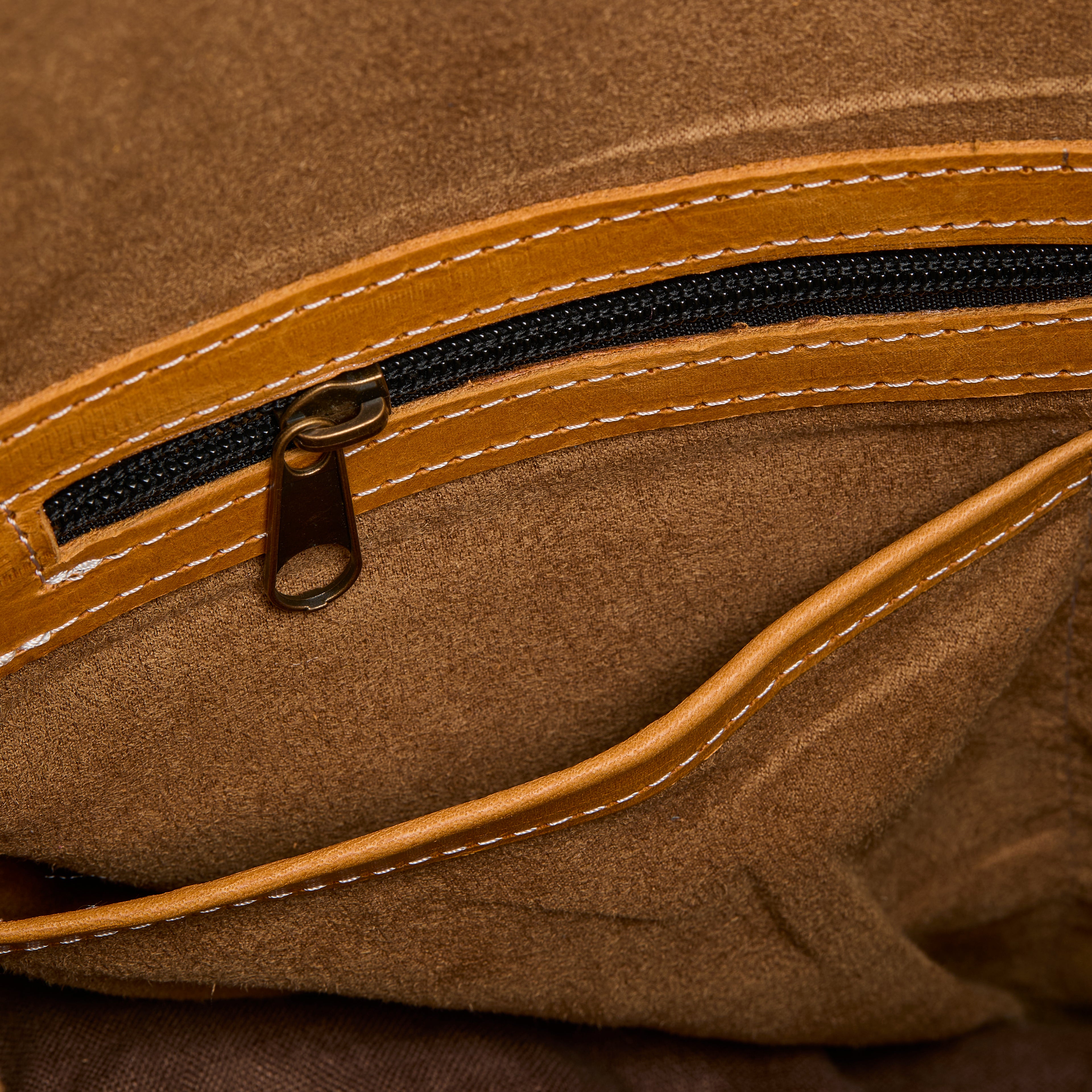 Anh Leather Rolltop Backpack with pockets - Mutsu Tan